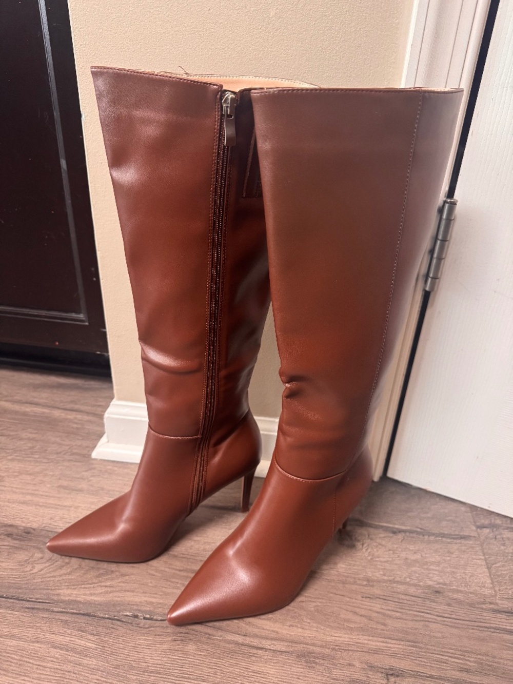 NWOT Azalea Wang Hailyann Stiletto Boots